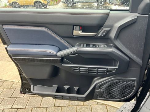 New 2026 Toyota 4Runner 4WD image 12