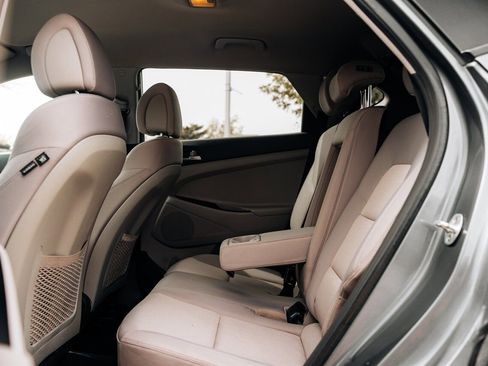 Used 2018 Hyundai Tucson SE FWD image 28
