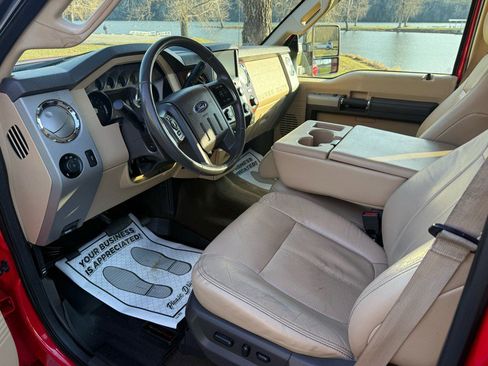 Used 2015 Ford F350 Lariat image 13