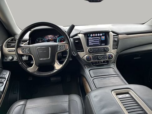 Used 2018 GMC Yukon XL Denali w/ Open Road Package image 19