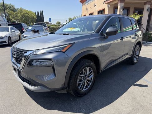 Used 2023 Nissan Rogue S AWD/4WD image 1