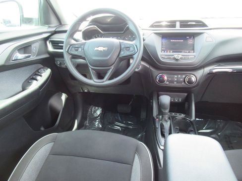 Certified 2023 Chevrolet TrailBlazer LT FWD image 13
