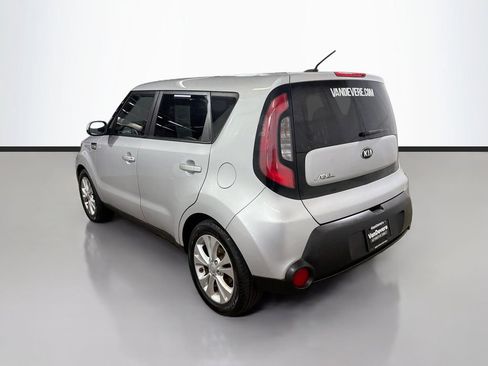 Used 2015 Kia Soul + FWD image 7