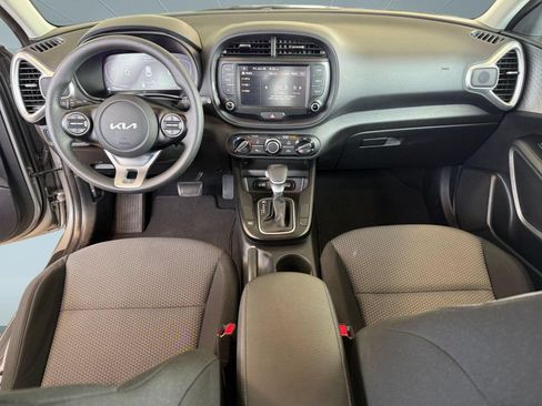 Used 2023 Kia Soul LX FWD image 16