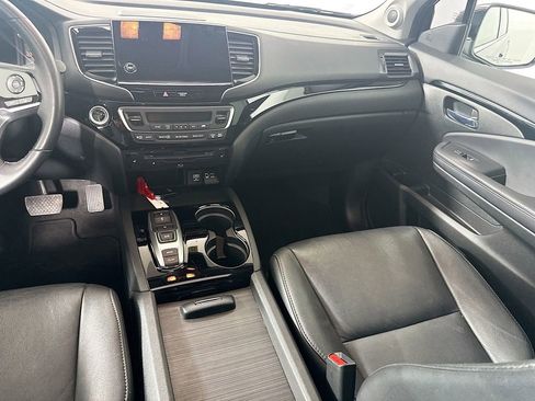 Used 2021 Honda Pilot Touring image 24