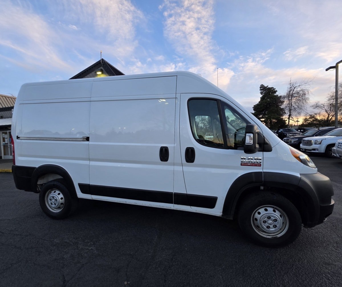 Used 2019 RAM ProMaster 2500 FWD image 3