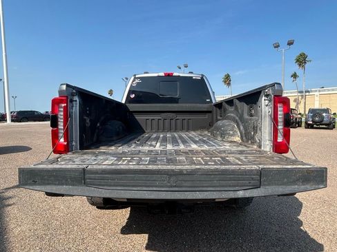 Used 2024 Ford F250 4x4 Crew Cab Super Duty image 8