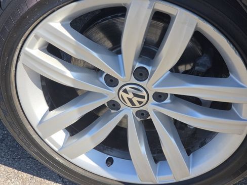 Used 2019 Volkswagen Passat 2.0T Wolfsburg w/ Wheels & Sunroof Package image 15