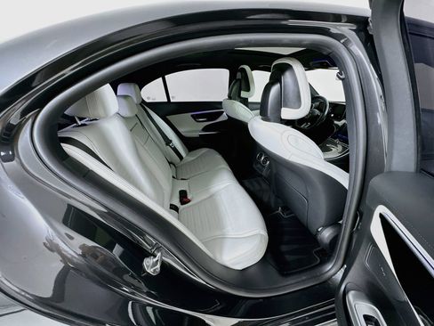 Used 2022 Mercedes-Benz C 300 Sedan image 31