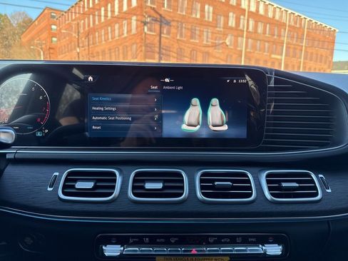 New 2026 Mercedes-Benz GLE 350 4MATIC image 32