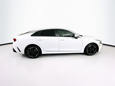 Used 2022 Kia K5 LXS image 10