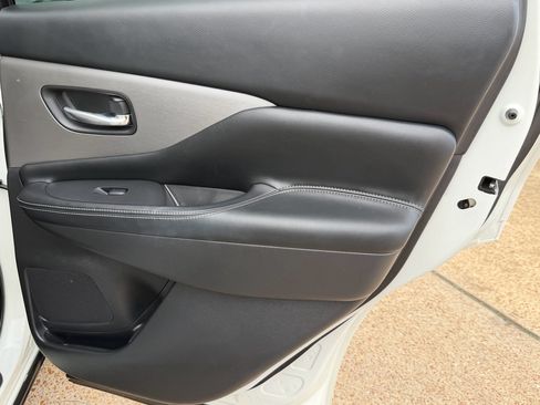 Used 2019 Nissan Murano SV w/ Cargo Package FWD image 25
