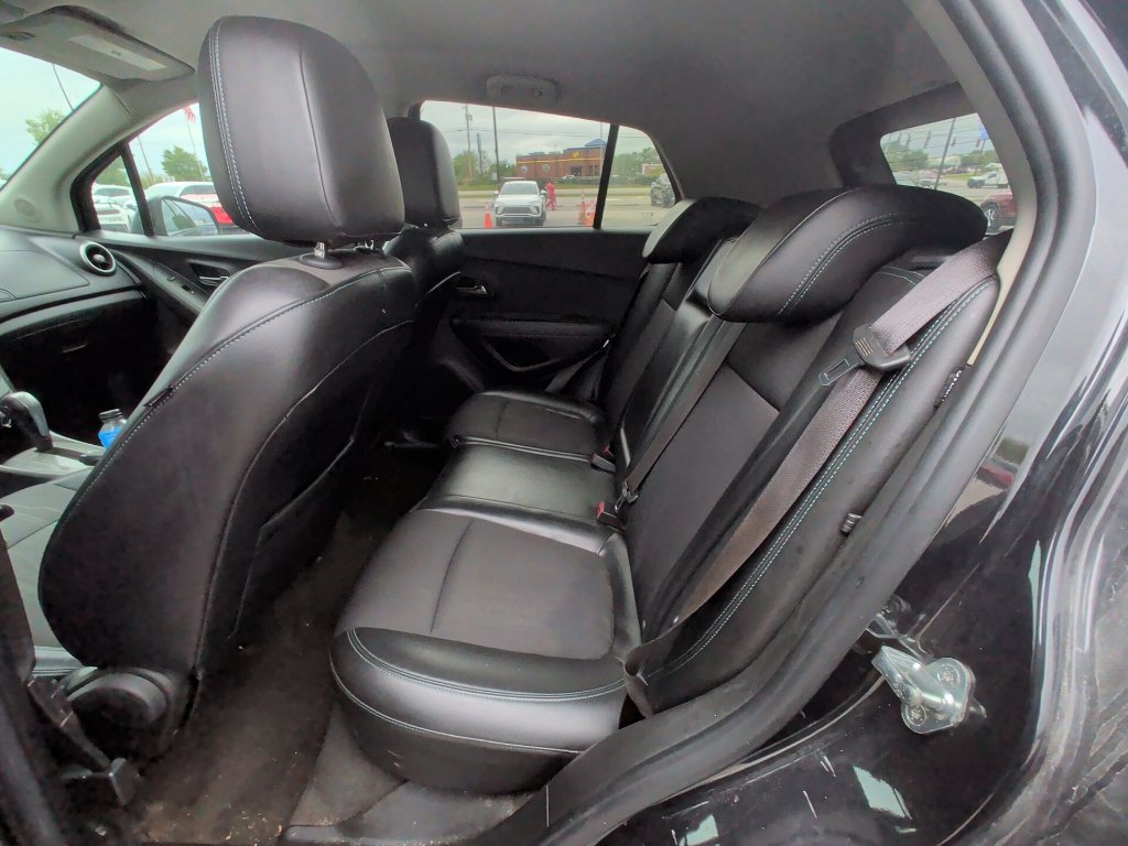 Used 2016 Chevrolet Trax LT w/ LT Convenience Package FWD image 5