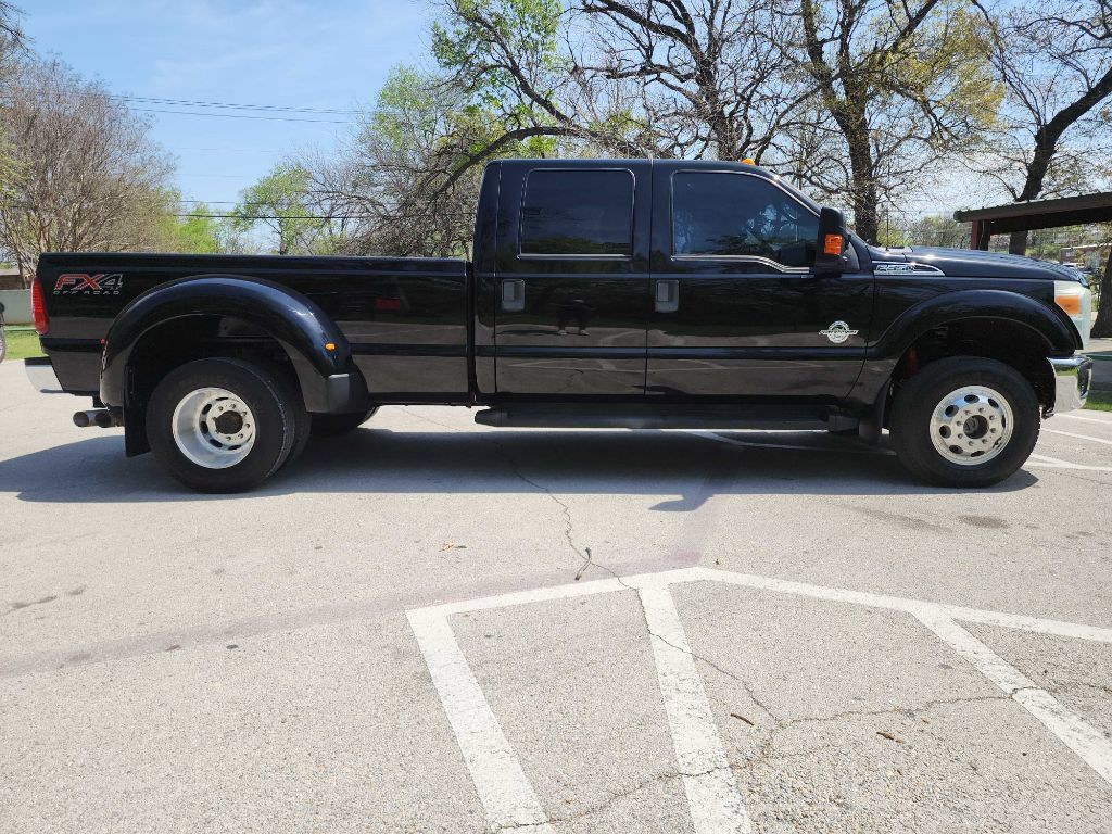Used 2016 Ford F350 XLT w/ XLT Interior Package AWD/4WD image 10