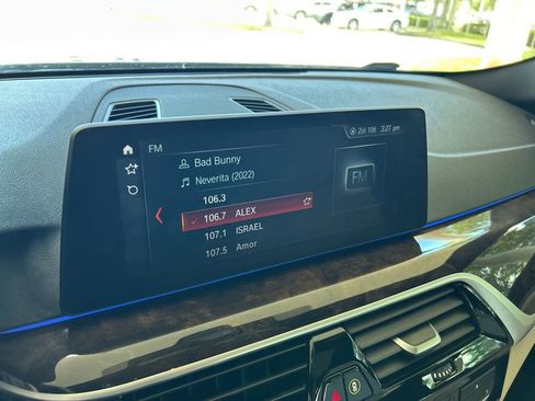 Used 2018 BMW 530e xDrive image 7