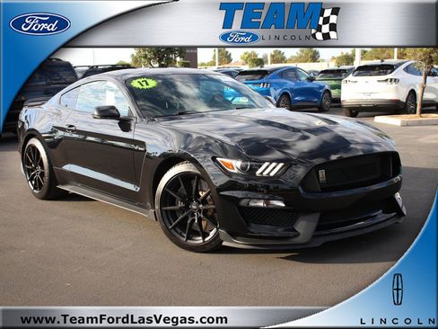 Used 2017 Ford Mustang Shelby GT350 image 1