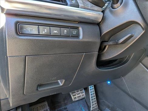 Used 2021 Kia Telluride SX w/ SX Prestige Package image 16