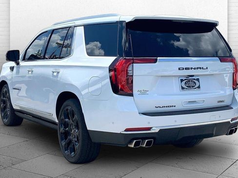 Used 2026 GMC Yukon Denali AWD/4WD image 16