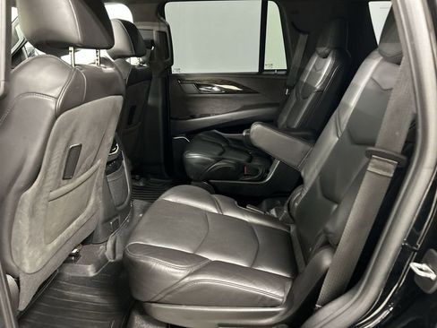 Used 2020 Cadillac Escalade Platinum AWD/4WD image 20