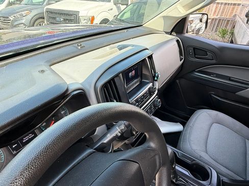 Used 2017 Chevrolet Colorado W/T image 17