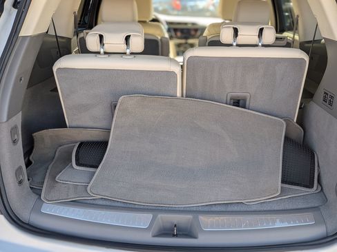 Used 2022 Cadillac XT6 Premium Luxury w/ Technology Package image 31