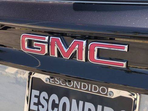 Used 2025 GMC Acadia AT4 AWD/4WD image 61