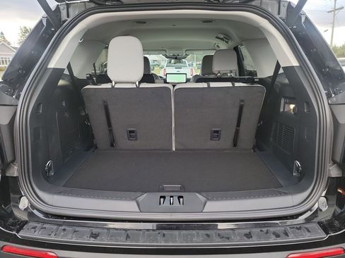 New 2026 Ford Explorer Active w/ Active Comfort Package AWD/4WD image 22