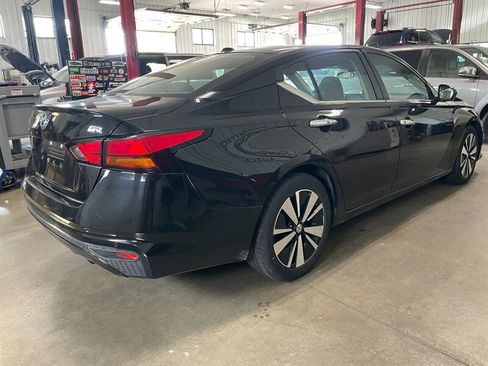 Used 2021 Nissan Altima 2.5 SV FWD image 6