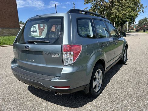 Used 2010 Subaru Forester 2.5X AWD/4WD image 5
