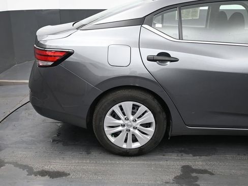 Used 2025 Nissan Sentra S FWD image 13