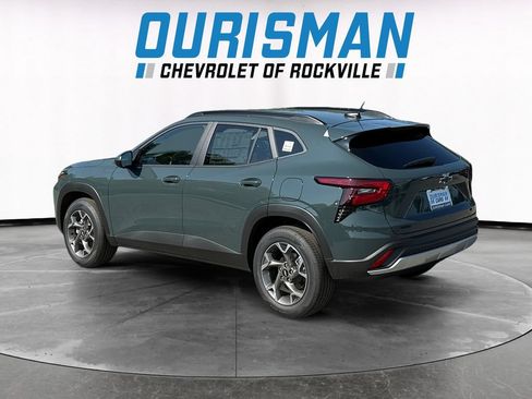 New 2026 Chevrolet Trax LT w/ Sunroof Package FWD image 4