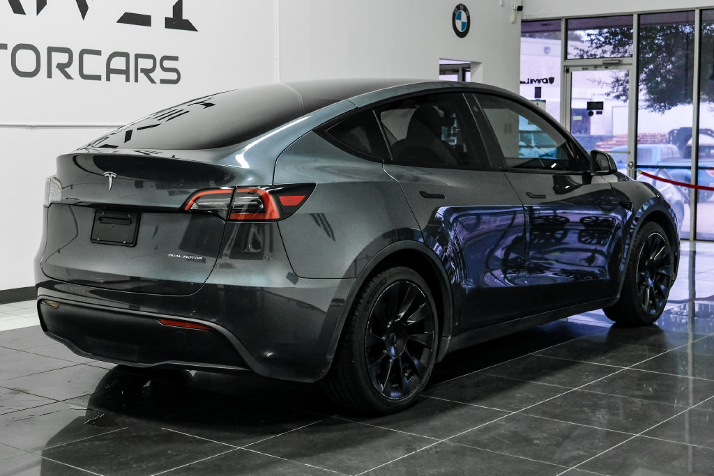 Used 2023 Tesla Model Y Long Range AWD/4WD image 9