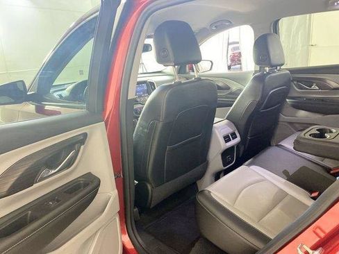 Used 2024 GMC Terrain SLT AWD/4WD image 33