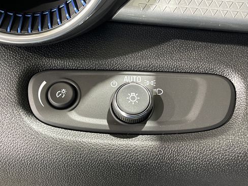 New 2026 Chevrolet Trax LT w/ Driver Confidence Package FWD image 29