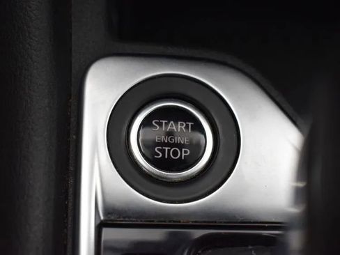 Used 2024 Nissan Sentra SV image 28