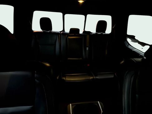 Used 2015 Ford F150 Lariat w/ Equipment Group 502A Luxury image 11