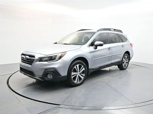 Used 2018 Subaru Outback 2.5i Limited image 1