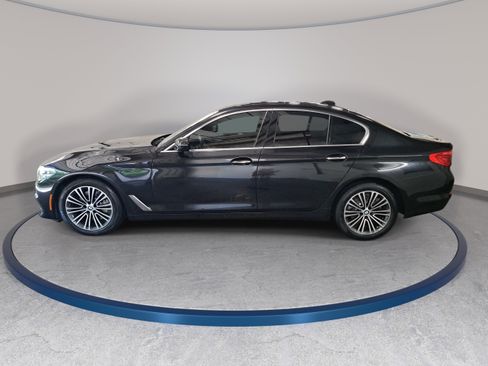 Used 2018 BMW 530i xDrive AWD/4WD image 8