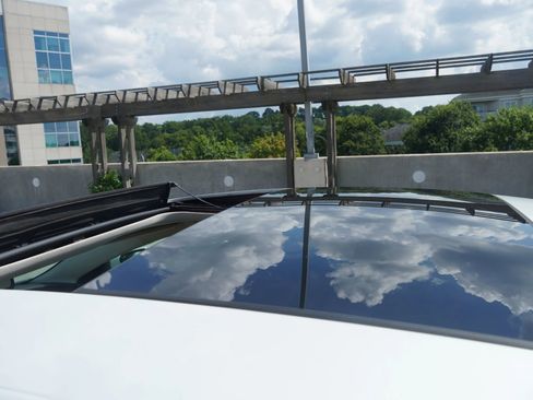 Used 2015 Chrysler 200 C w/ Navigation & Sound Group I image 30