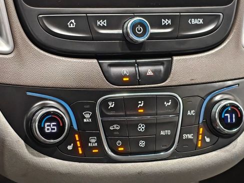 Used 2022 Chevrolet Malibu LT image 8