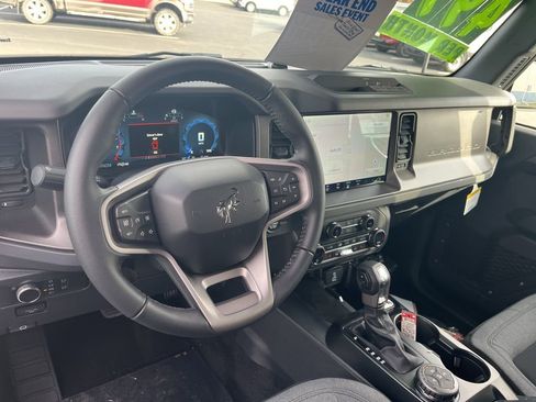 New 2025 Ford Bronco Big Bend image 9