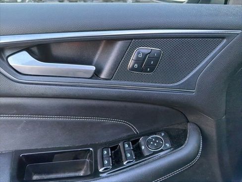 Used 2018 Ford Edge Titanium w/ Equipment Group 302A image 40