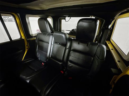 Used 2019 Jeep Wrangler Unlimited Sahara w/ Cold Weather Group image 23