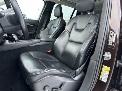 Used 2018 Volvo XC90 T6 Momentum image 23
