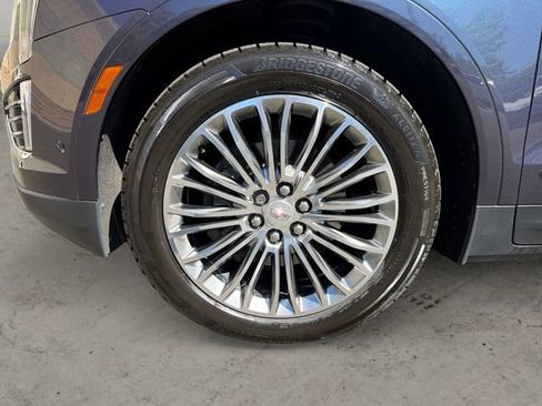 Used 2019 Cadillac XT5 Platinum AWD/4WD image 9
