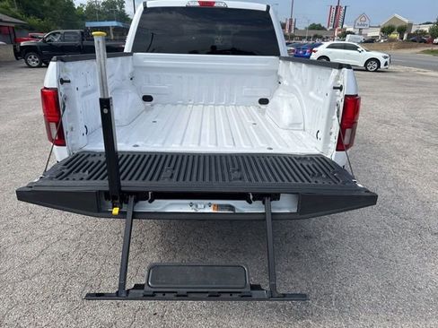 Used 2018 Ford F150 XLT w/ Equipment Group 302A Luxury AWD/4WD image 21