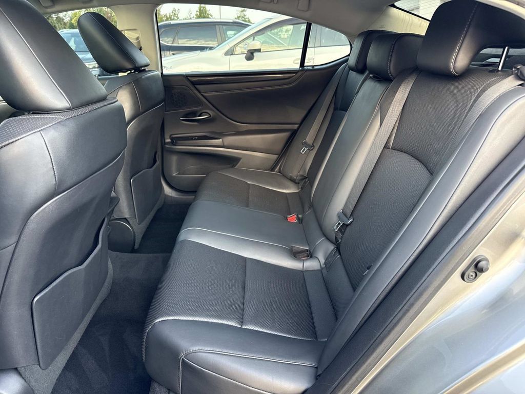 Used 2021 Lexus ES 350 w/ Premium Package FWD image 11