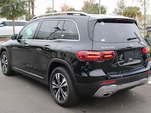 Certified 2025 Mercedes-Benz GLB 250 image 6