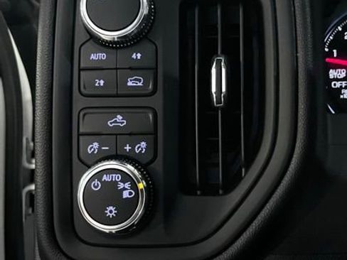 Used 2023 GMC Sierra 1500 Pro w/ Fleet Convenience Package AWD/4WD image 19