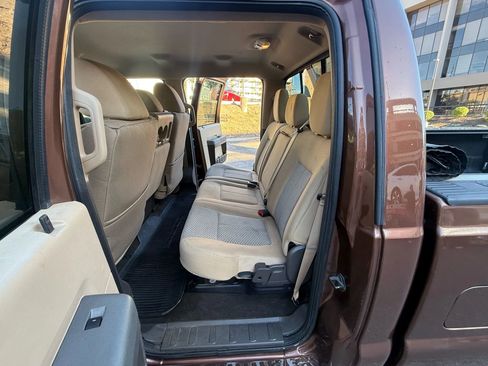 Used 2011 Ford F250 XLT w/ XLT Premium Pkg image 13